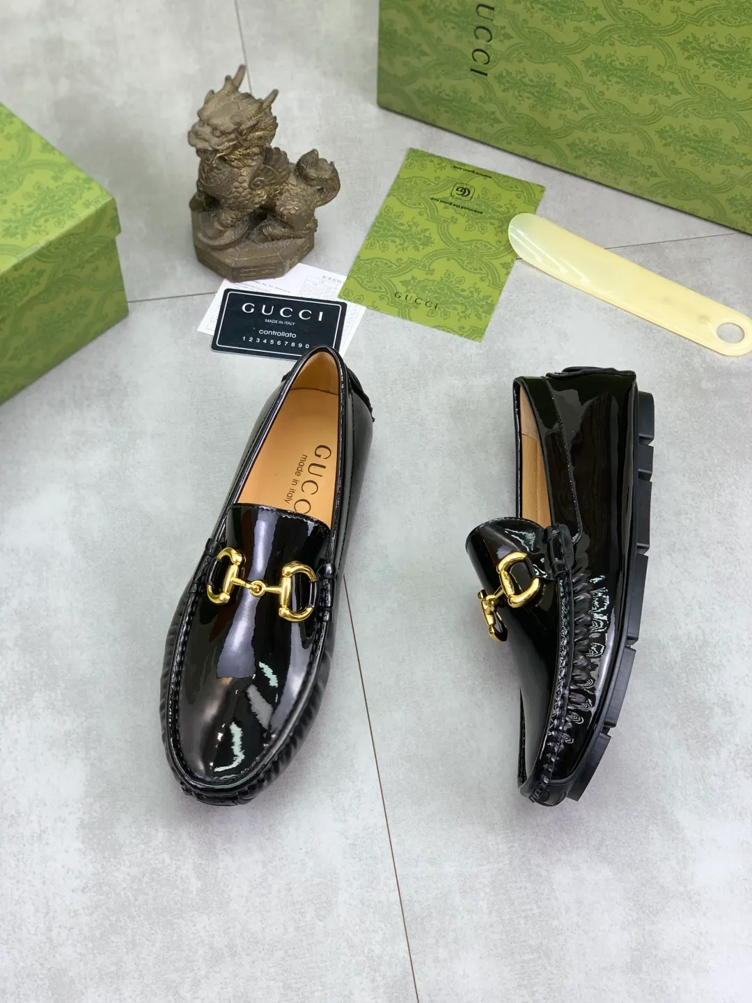 Men's men's shoes 💰P340💰[New style]🆘[GUCCI] New classic beanie shoes; Hong Kong original top quality, exquisite craftsmanship, top quality💪🏼High-end boutique men's beanie shoes, British fashion style 🎈The upper is made of Italian imported calfskin🔥, comfortable and breathable, fully imported soft pigskin lining, lazy slip-on Loaf style This fabric is made of 🇮🇹🎈, which is suitable for drivers to drive, and the original non-slip and wear-resistant rubber outsole 🎈Number of codes: 38-45 Multi-color 🉑️ to choose from